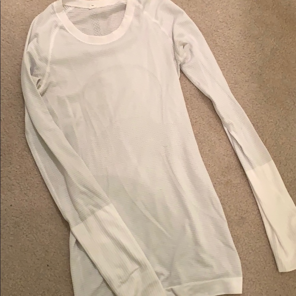 Lululemon swiftly tech shirt